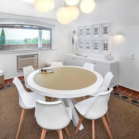 Sleeps 14 Pool Air Con Wifi Malhadais