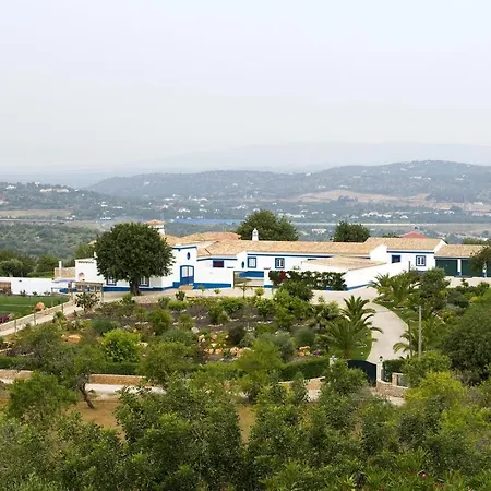 Sleeps 14 Pool Air Con Wifi